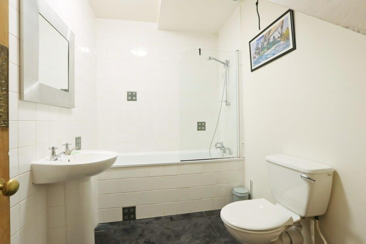 Unique & Homely Suite With Own Access Bristol Ngoại thất bức ảnh